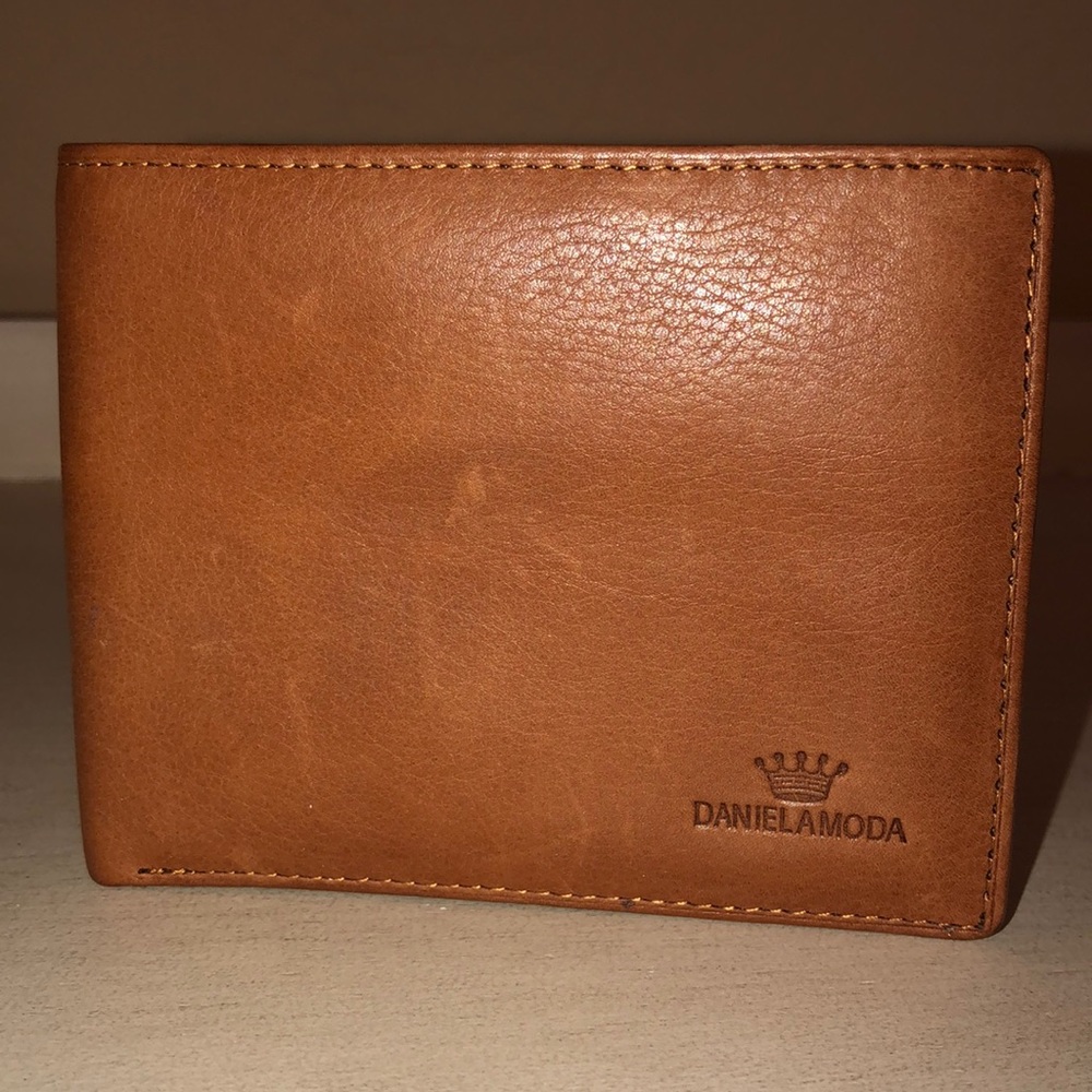 DanielAmoda genuine leather wallet